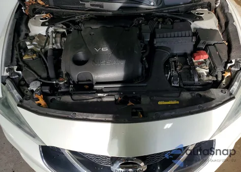 2018 Nissan Maxima 3.5S z USA, uszkodzony, nr VIN 1N4AA6AP1JC361615